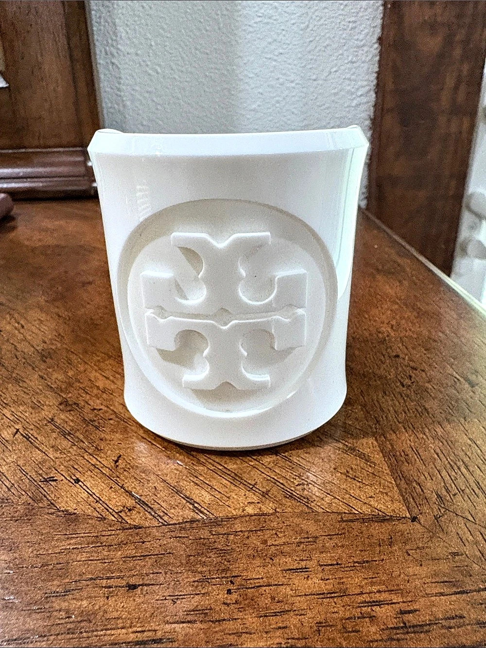 Tory Burch Resin Logo Wide Cuff Bracelet White